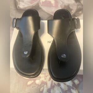 Splendid Black Leather Sandals